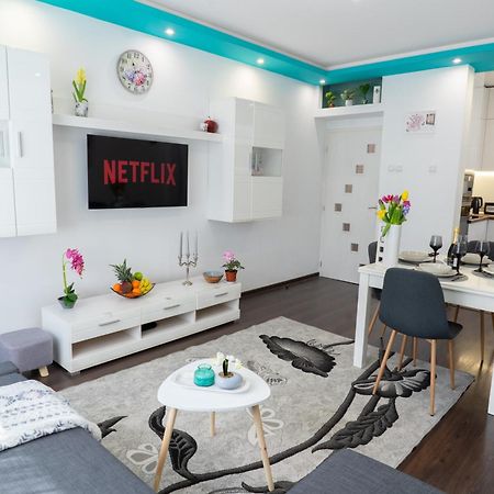 Luxury 2 Bedroom Apartment In Central Varna Eksteriør billede